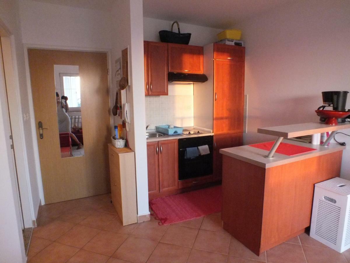 Apartment Jurja Povljana Bagian luar foto